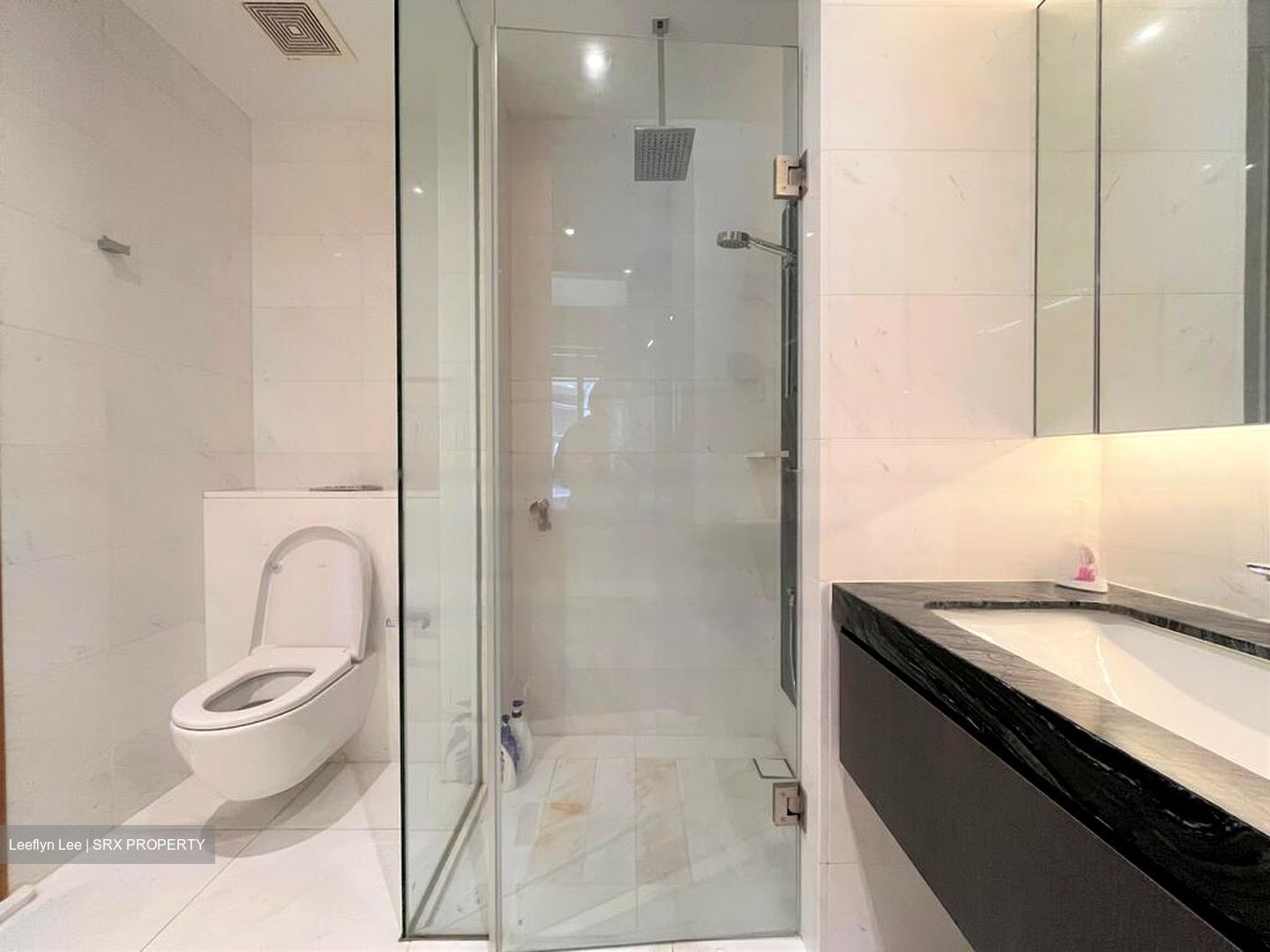Straits View (D1), Condominium #447789601